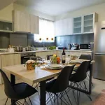 Apartment Theo And Ms Luxurious By Filos Inc