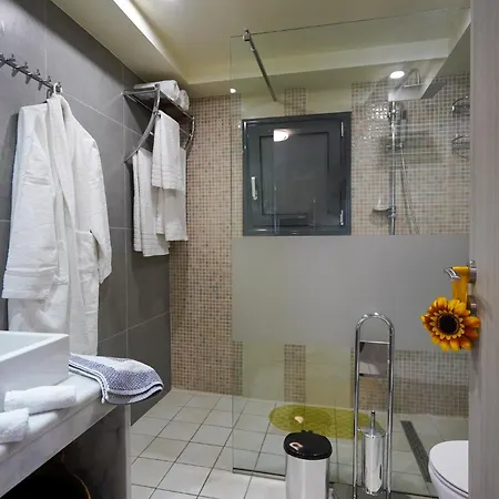 Theo And Ms Luxurious By Filos Inc * Κως Πόλη