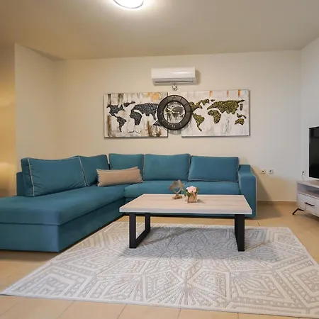 Theo And Ms Luxurious By Filos Inc Διαμέρισμα