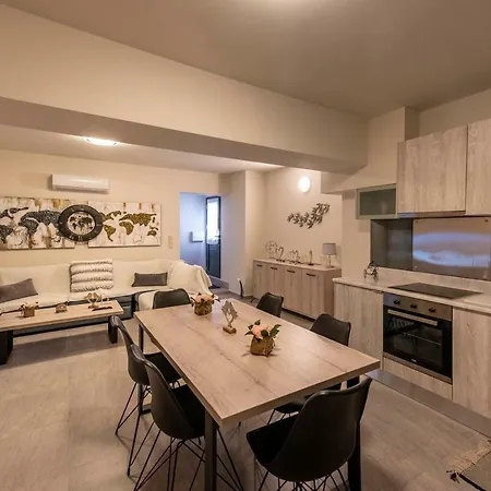 Theo And Ms Luxurious By Filos Inc Διαμέρισμα