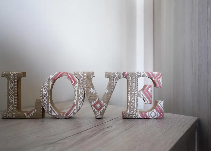 Theo And Ms Luxurious By Filos Inc Apartmán