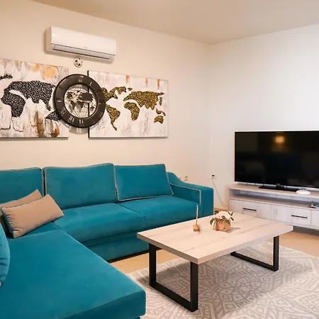 Theo And Ms Luxurious By Filos Inc * העיירה קוס