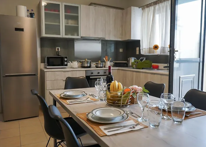 Theo And Ms Luxurious By Filos Inc העיירה קוס