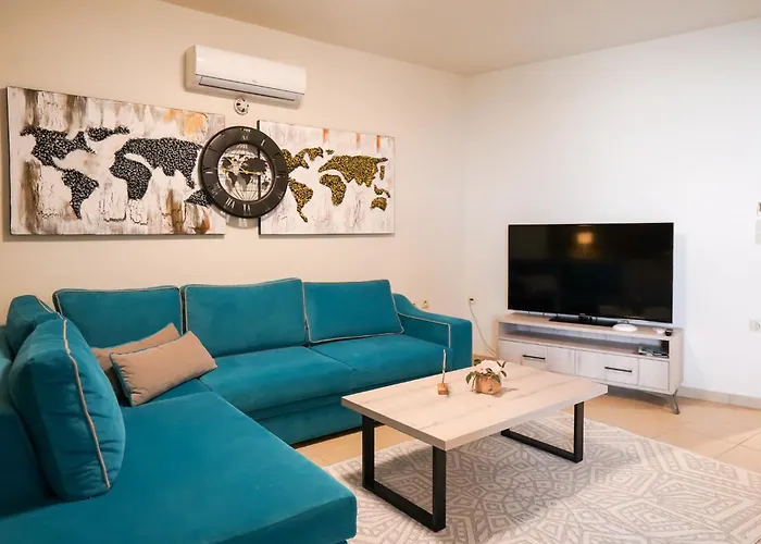 Theo And Ms Luxurious By Filos Inc * העיירה קוס