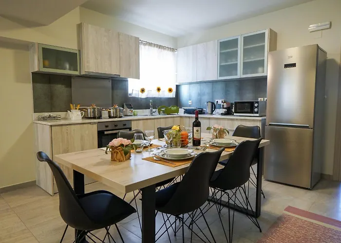 דירה Theo And Ms Luxurious By Filos Inc